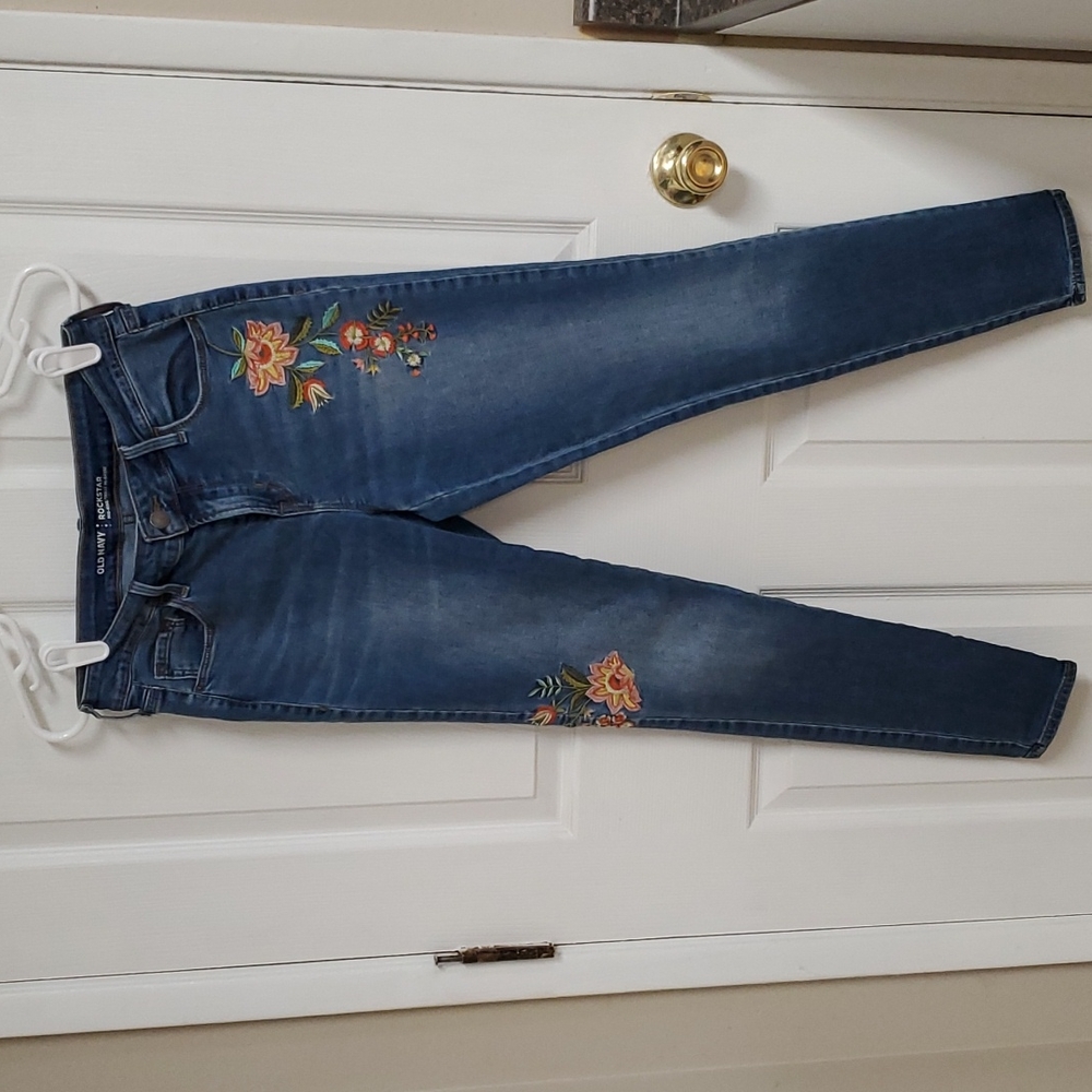Old Navy Rockstar Embroidered Floral Jeans Mid Rise Skinny